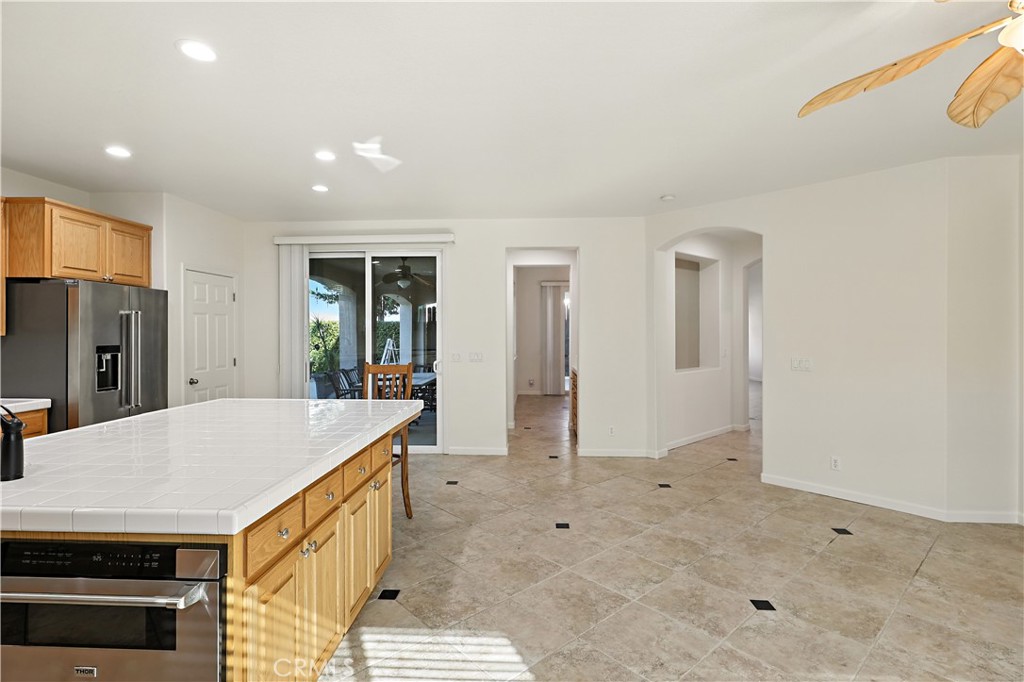 14510 Spyglass Cir, Chowchilla, CA 93610