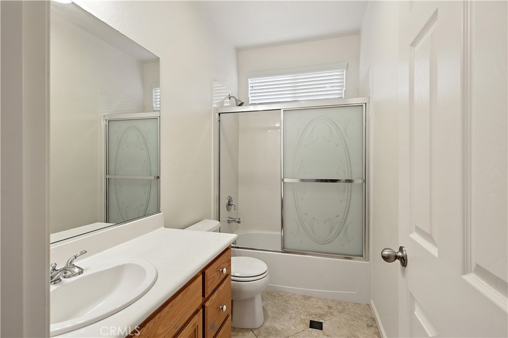 14510 Spyglass Cir, Chowchilla, CA 93610