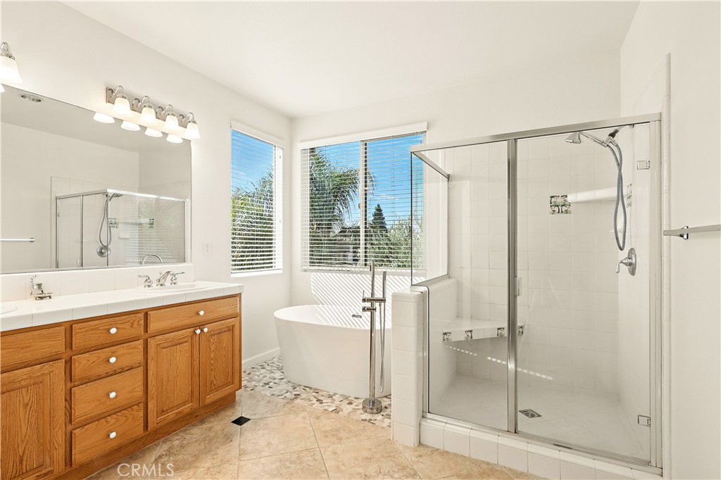 14510 Spyglass Cir, Chowchilla, CA 93610