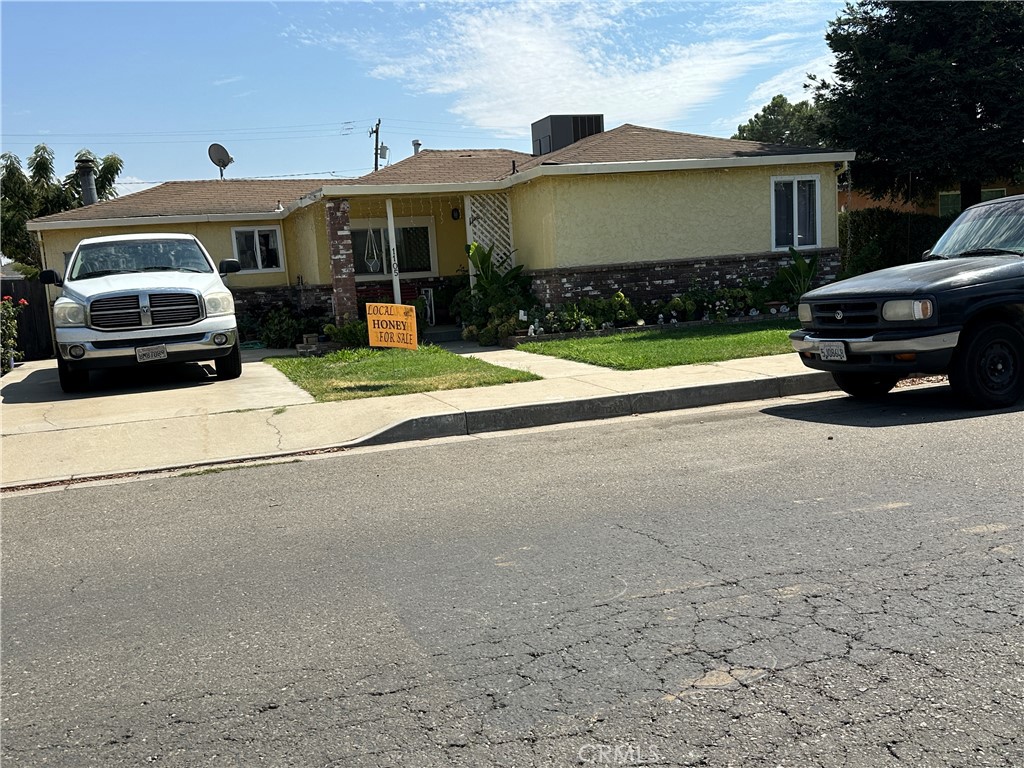 1105 Orange Ave, Chowchilla, CA 93610