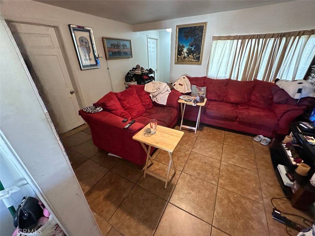 1105 Orange Ave, Chowchilla, CA 93610