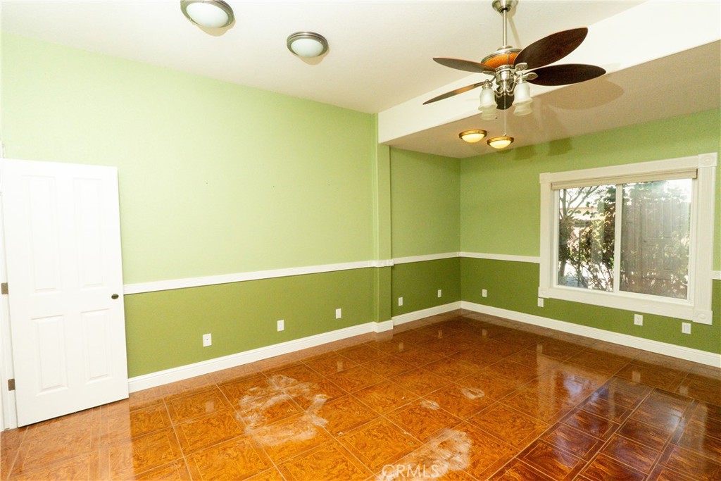 8360 Lakeshore Dr, Chowchilla, CA 93610