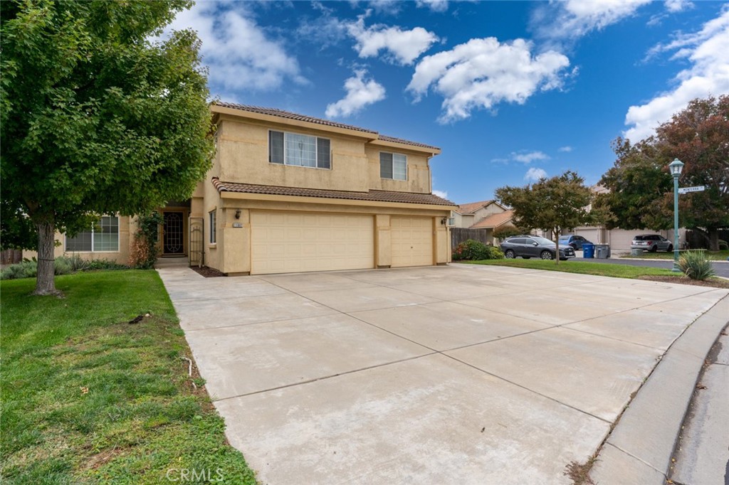 11007 Malibu, Chowchilla, CA 93610