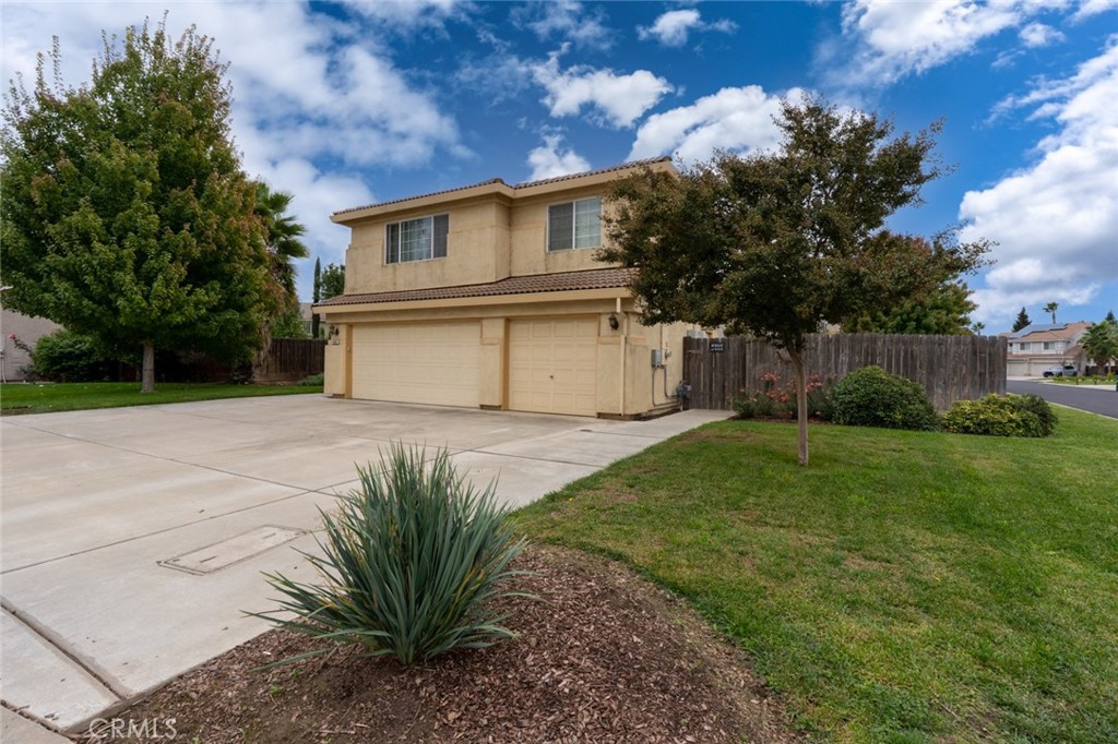 11007 Malibu, Chowchilla, CA 93610