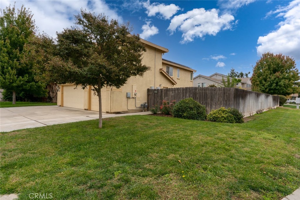 11007 Malibu, Chowchilla, CA 93610