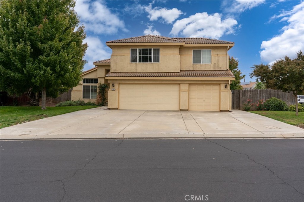 11007 Malibu, Chowchilla, CA 93610