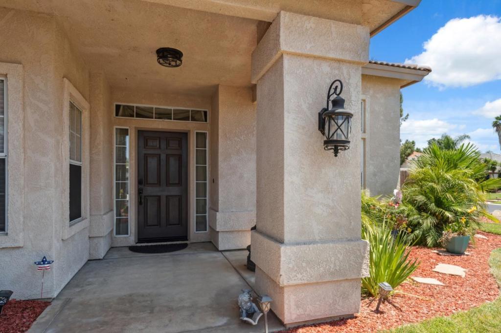 7355 Edgewater St, Chowchilla, CA 93610