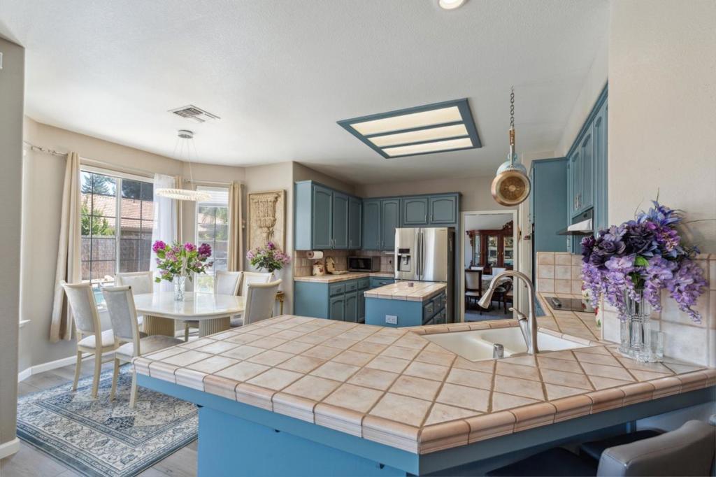 7355 Edgewater St, Chowchilla, CA 93610