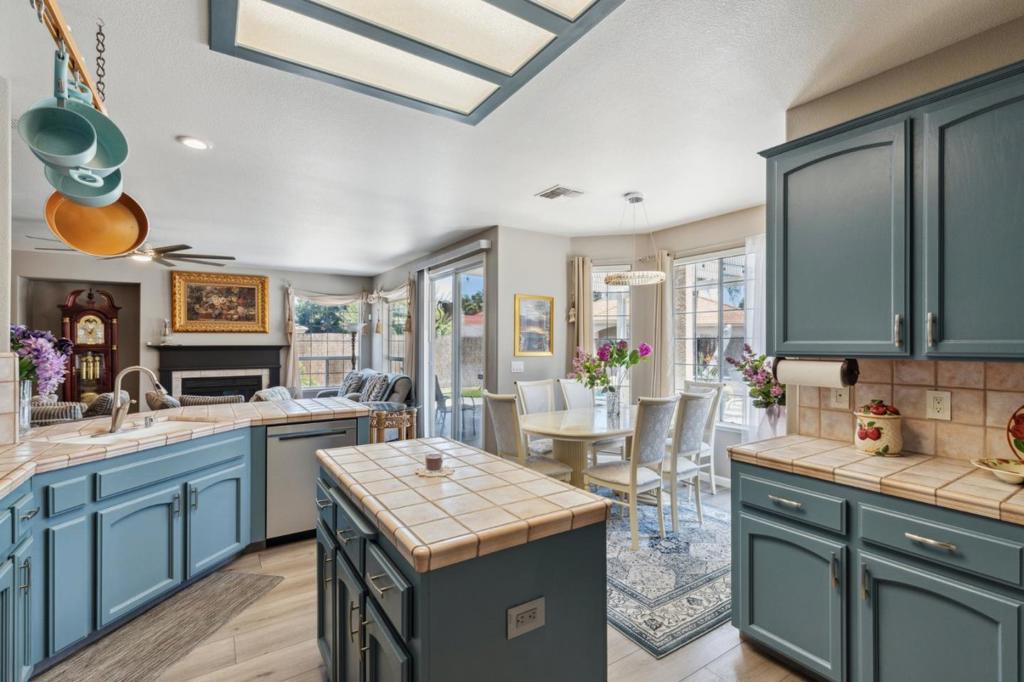7355 Edgewater St, Chowchilla, CA 93610
