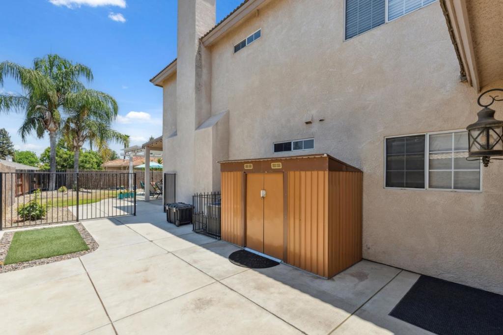 7355 Edgewater St, Chowchilla, CA 93610