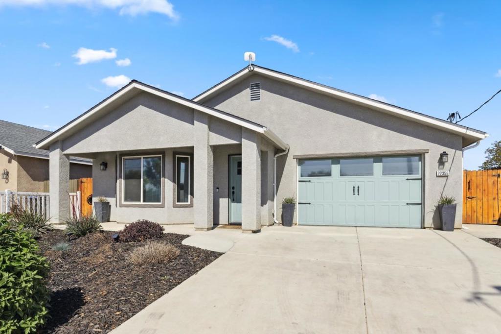 22356 Arnott Dr, Chowchilla, CA 93610