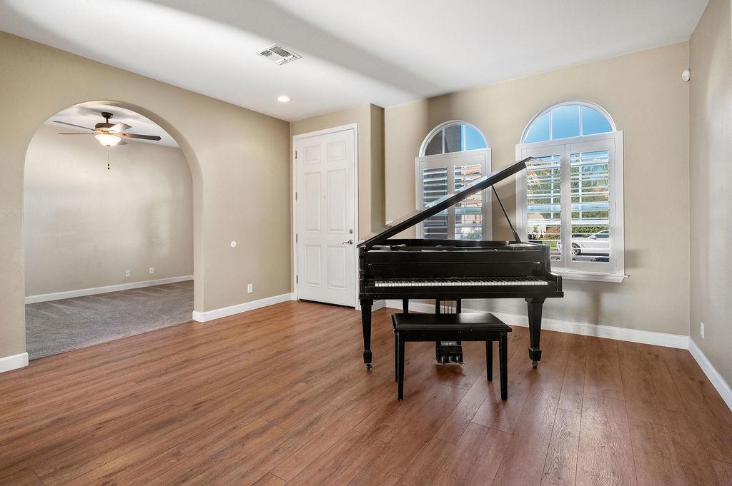 11447 Mirage Dr, Chowchilla, CA 93610