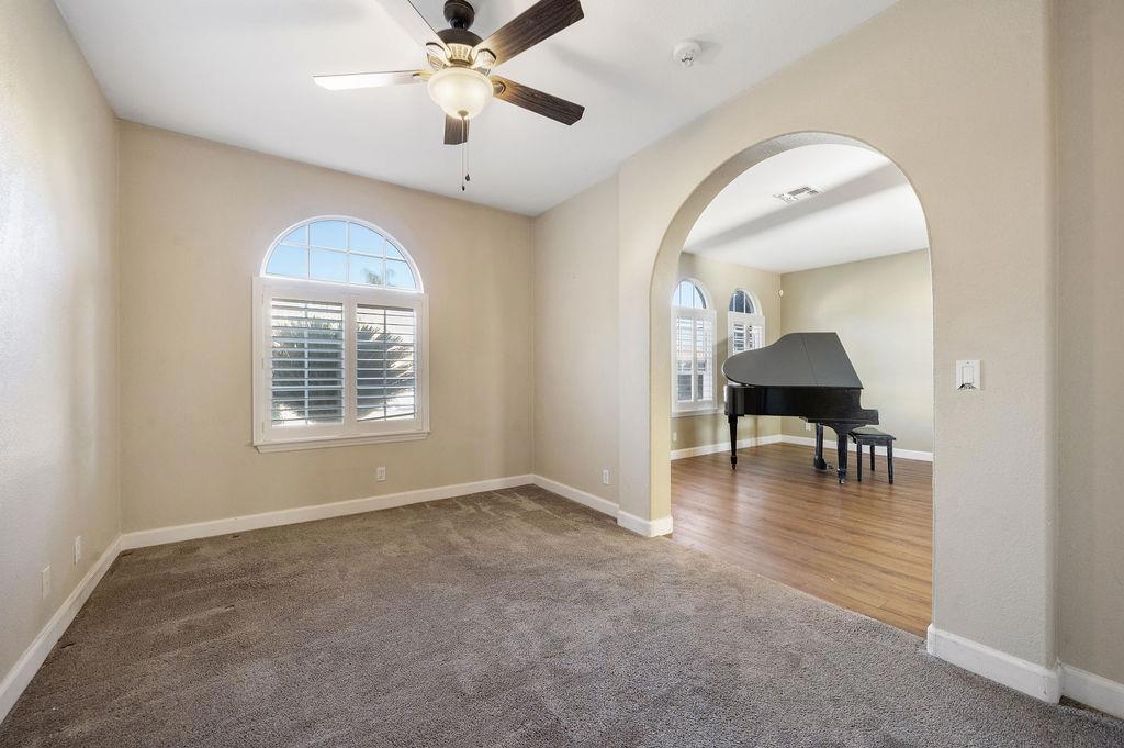 11447 Mirage Dr, Chowchilla, CA 93610