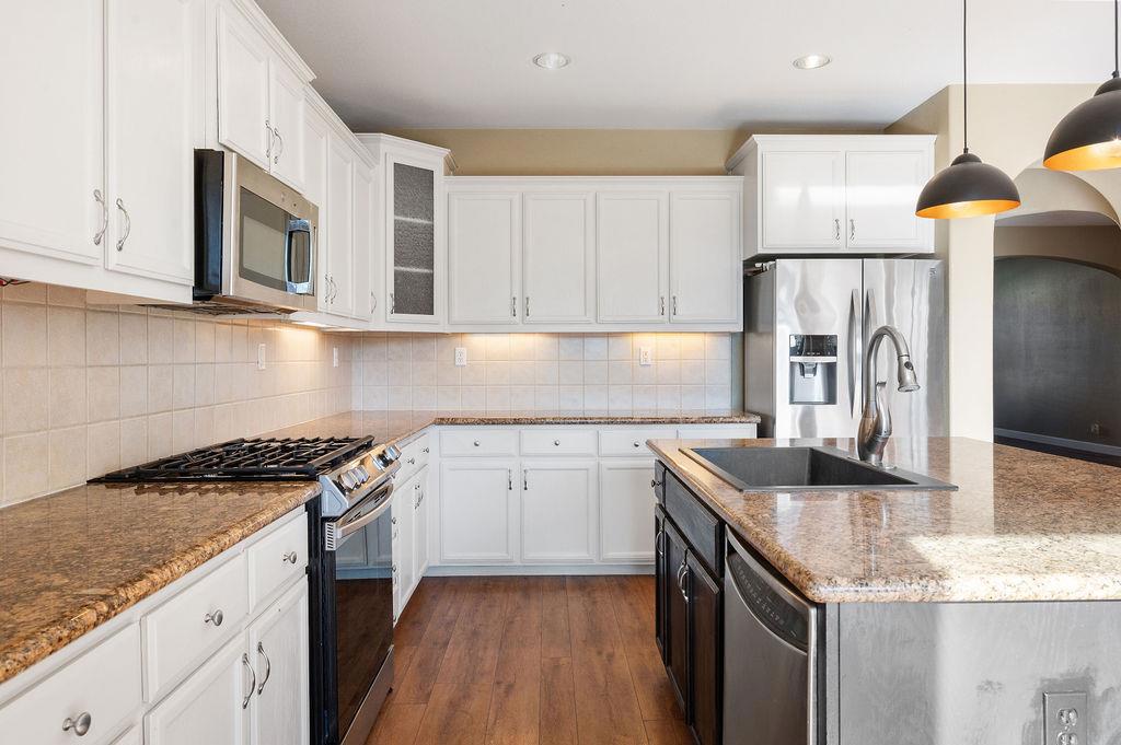 11447 Mirage Dr, Chowchilla, CA 93610