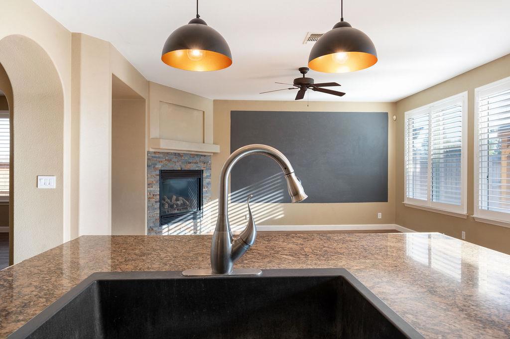 11447 Mirage Dr, Chowchilla, CA 93610