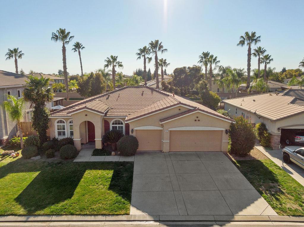 11447 Mirage Dr, Chowchilla, CA 93610