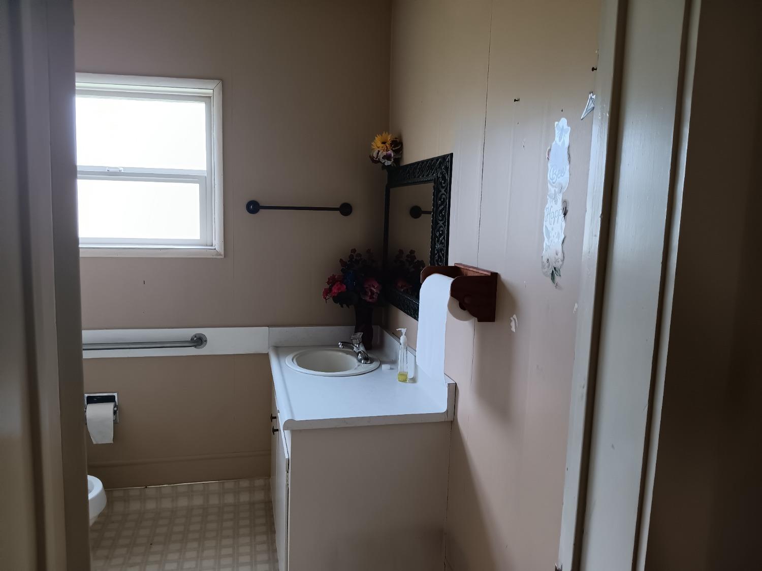 260 N 6th Street, Chowchilla, CA 93610