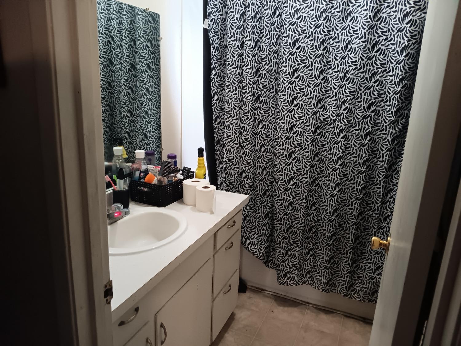 260 N 6th Street, Chowchilla, CA 93610