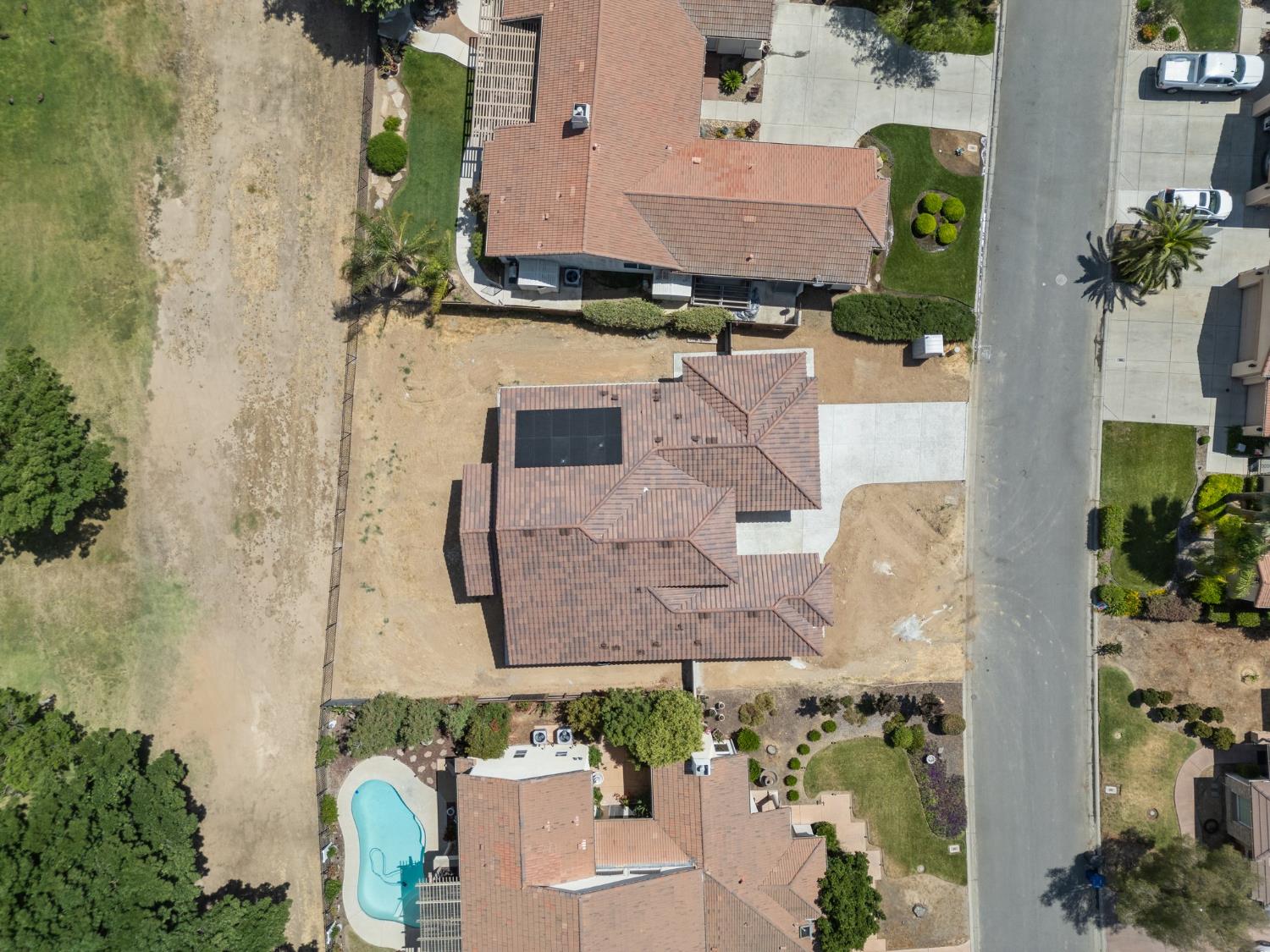 8440 Lake Shore Dr, Chowchilla, CA 93610