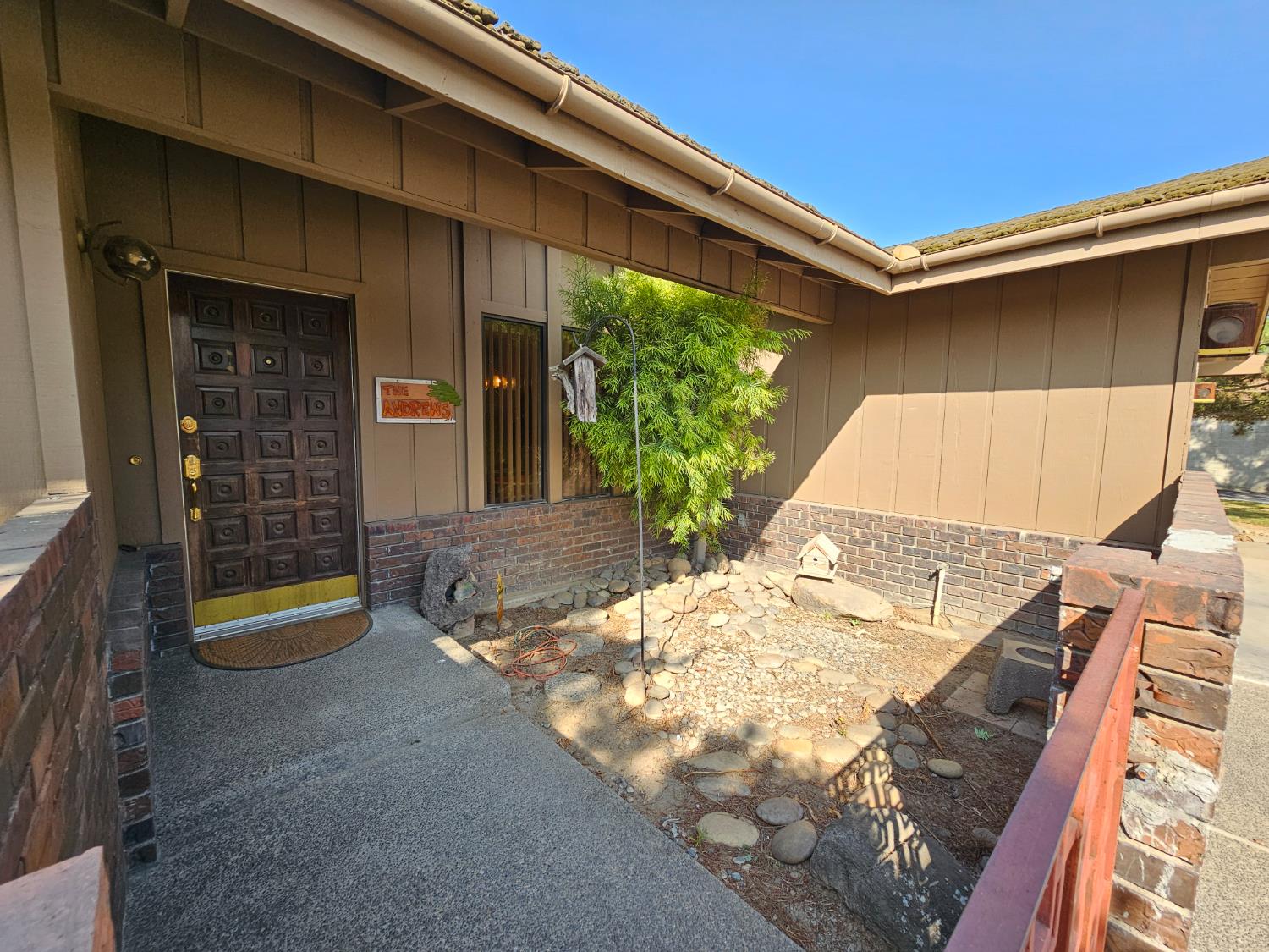 1 Adams Dr, Chowchilla, CA 93610