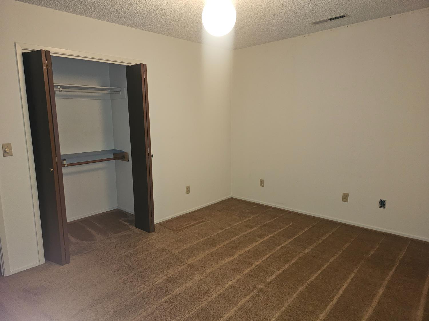 1 Adams Dr, Chowchilla, CA 93610