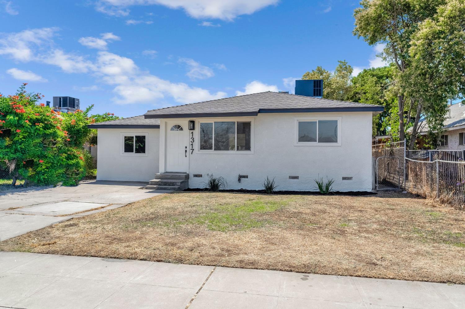 1317 Trinity Ave, Chowchilla, CA 93610