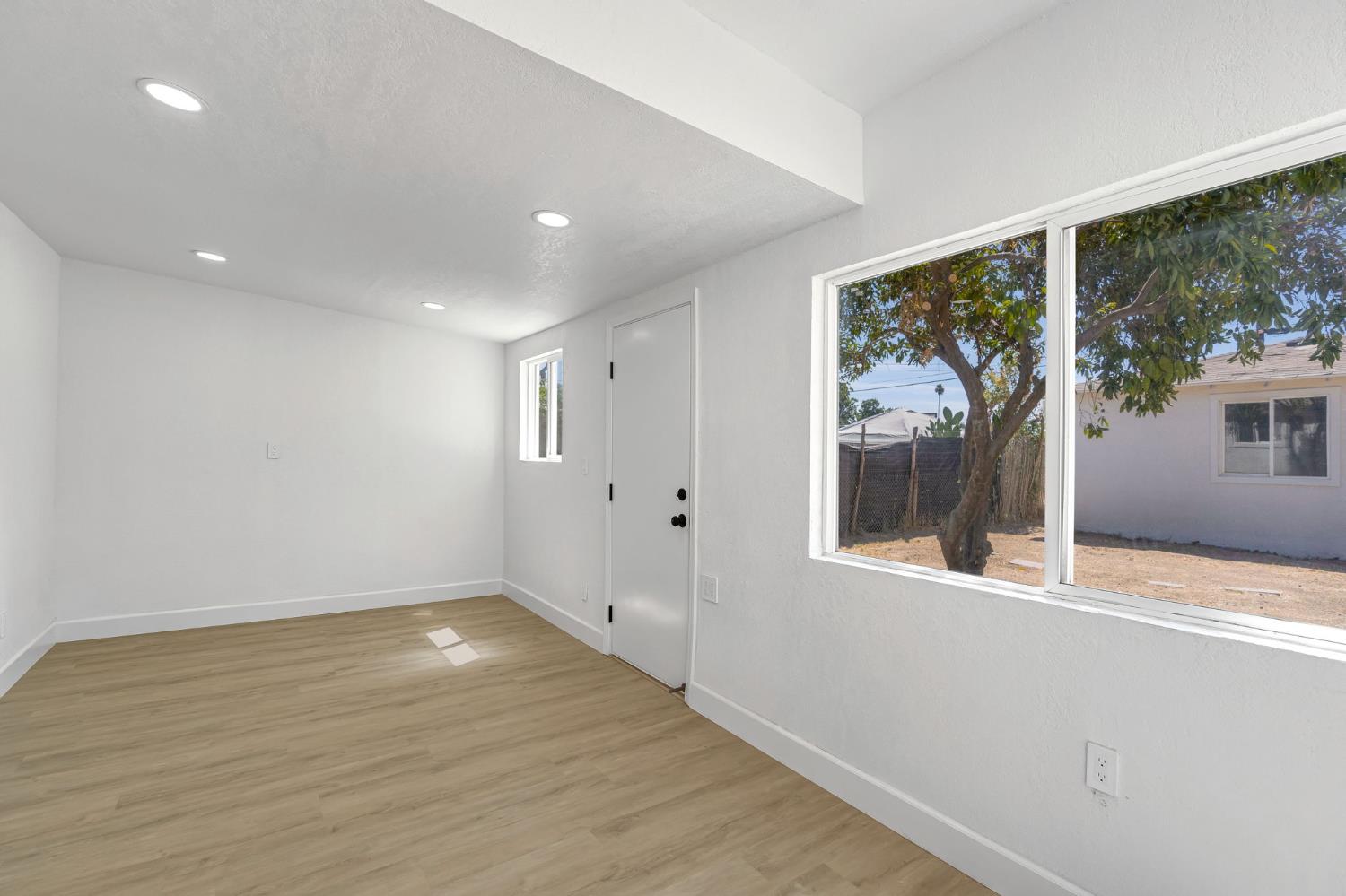 1317 Trinity Ave, Chowchilla, CA 93610