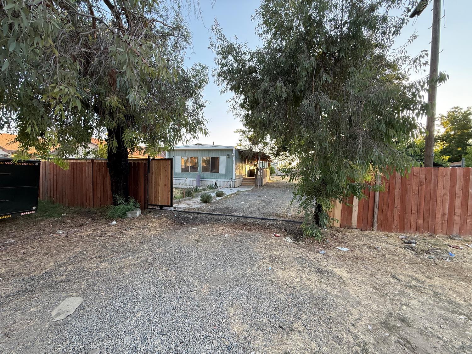 22674 Elm St, Chowchilla, CA 93610