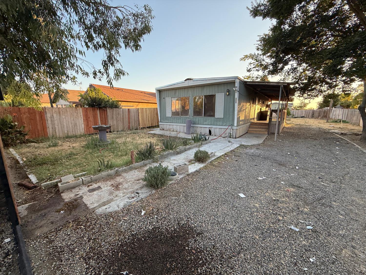 22674 Elm St, Chowchilla, CA 93610