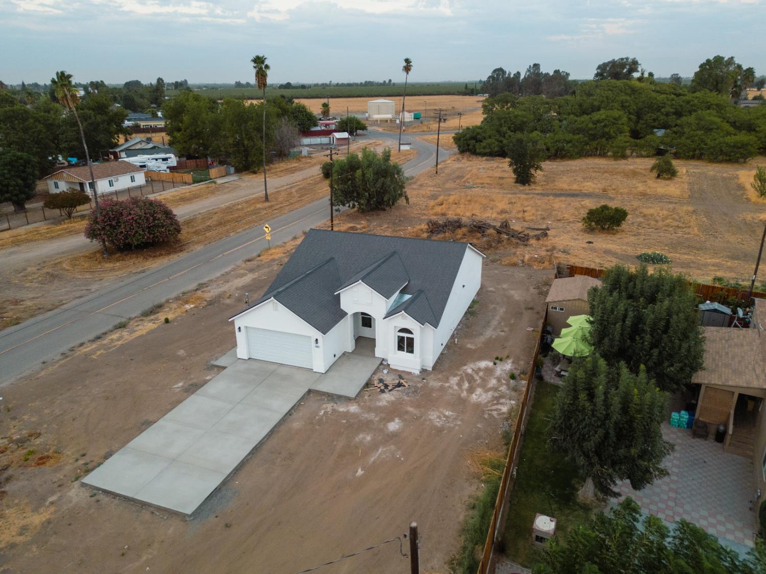 22441 Sinclair Dr, Chowchilla, CA 93610