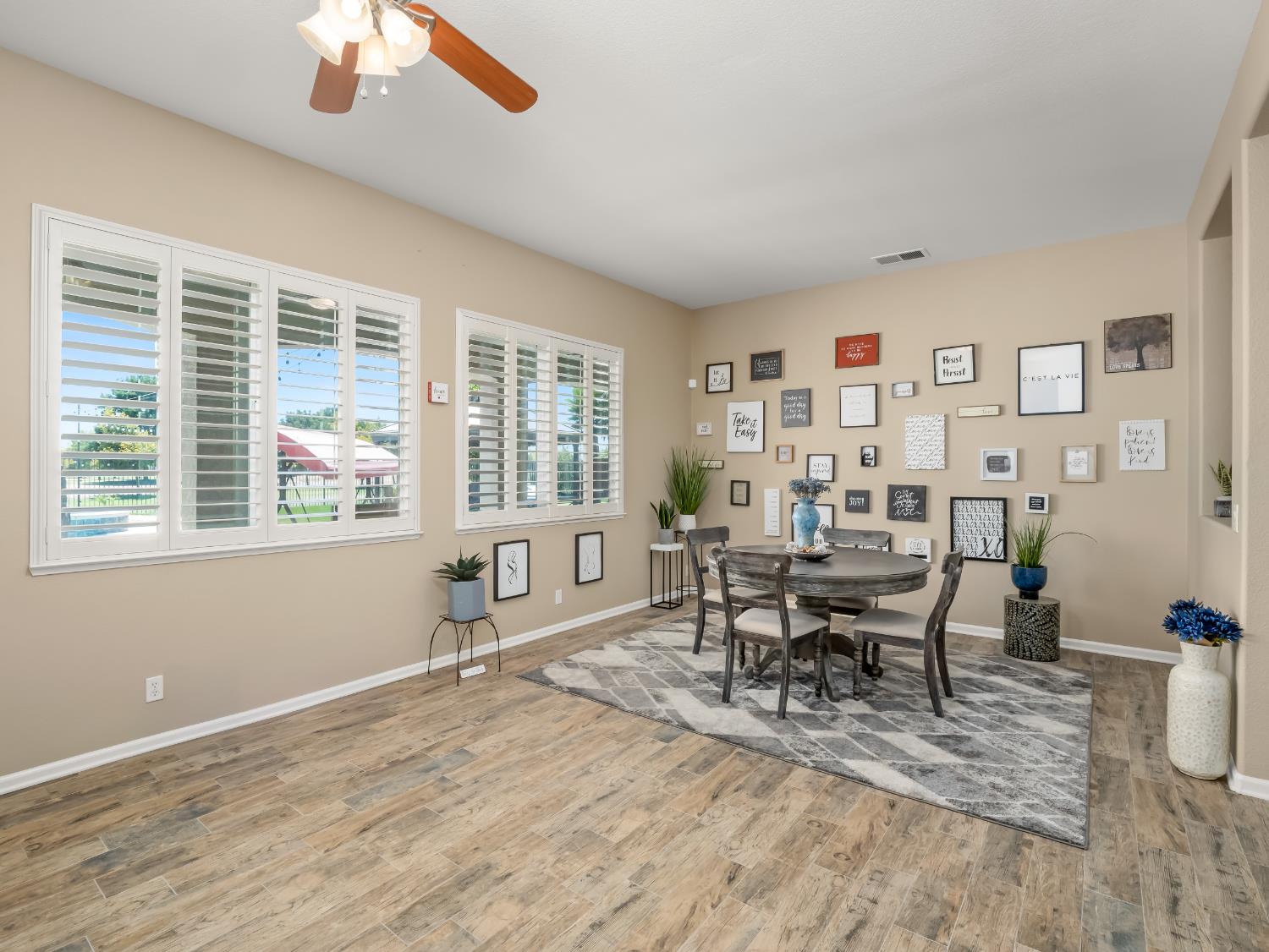 14335 Spyglass Cir, Chowchilla, CA 93610