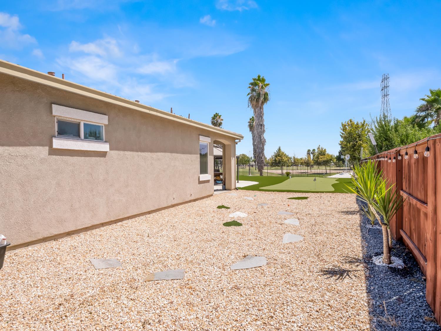 14335 Spyglass Cir, Chowchilla, CA 93610