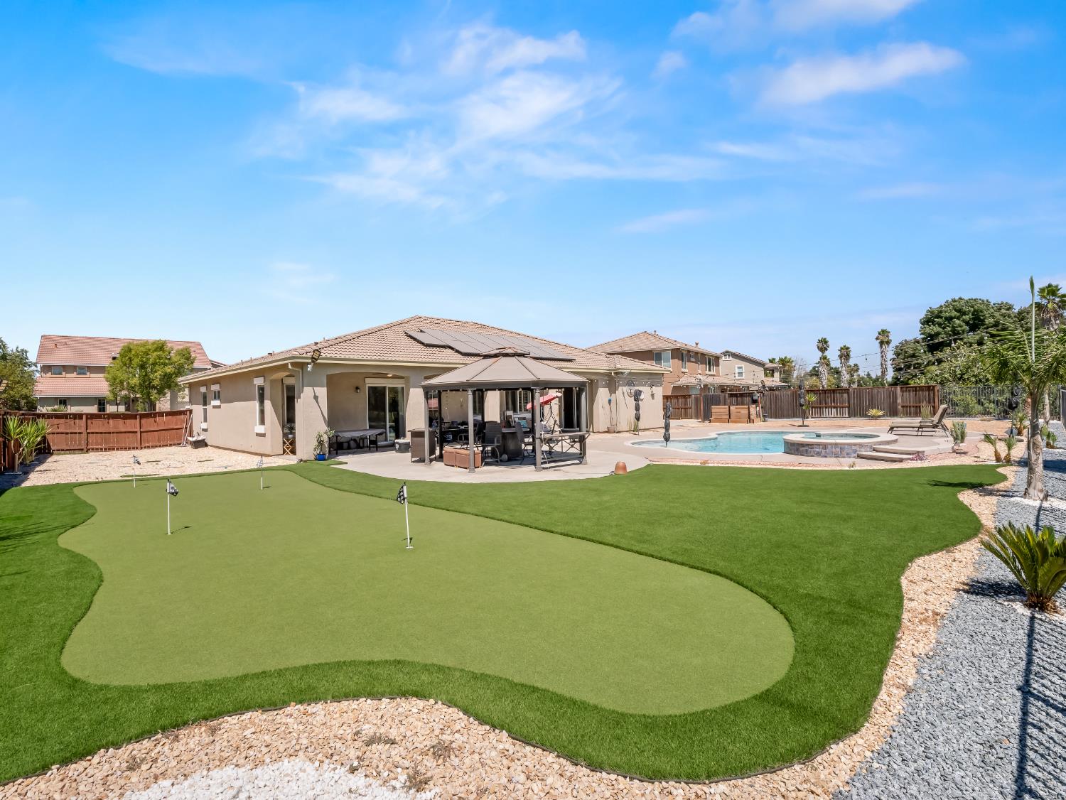 14335 Spyglass Cir, Chowchilla, CA 93610