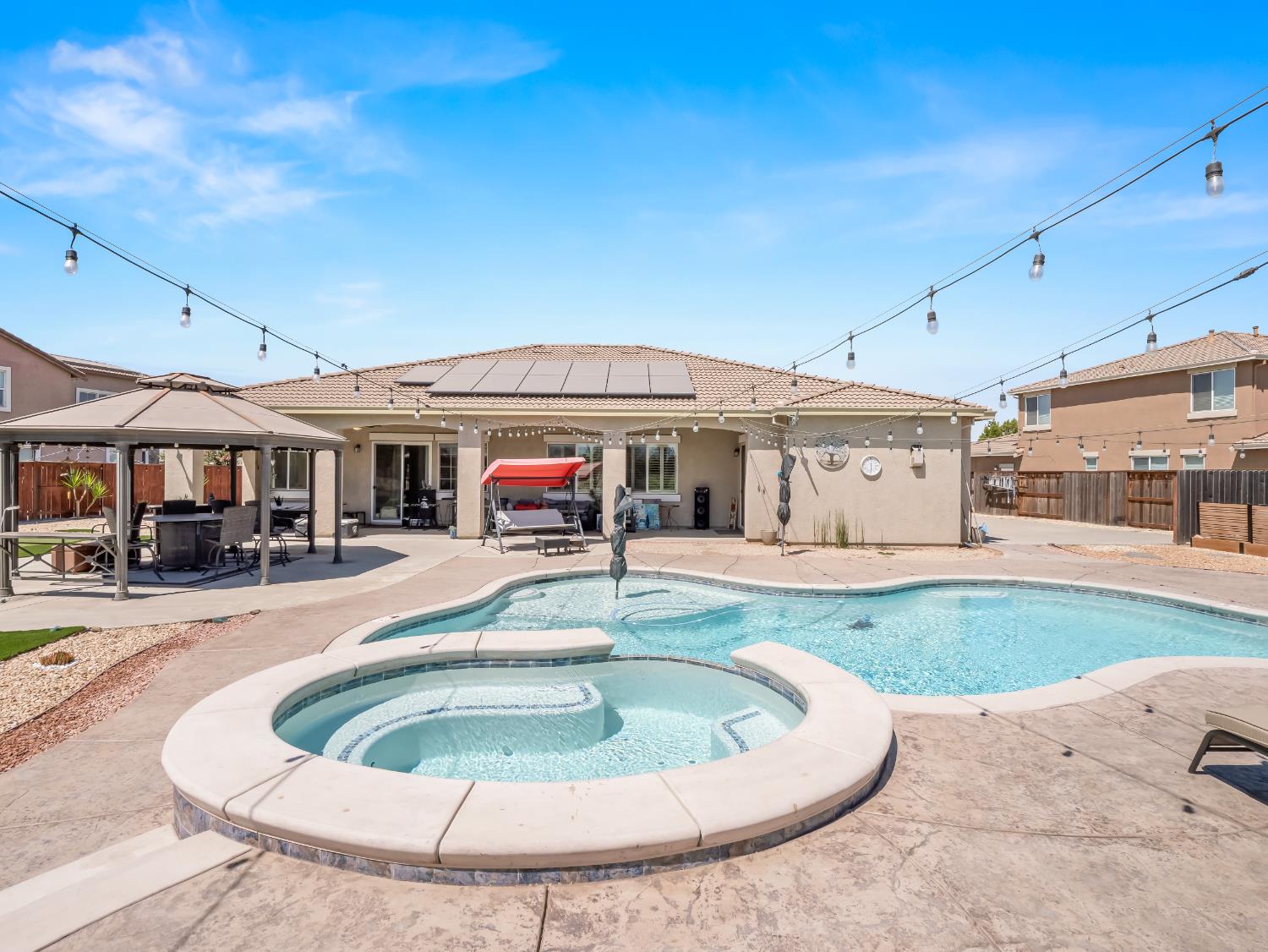 14335 Spyglass Cir, Chowchilla, CA 93610