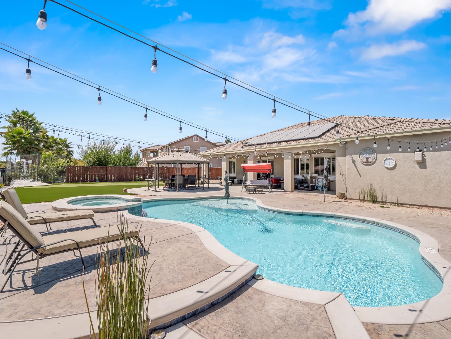 14335 Spyglass Cir, Chowchilla, CA 93610