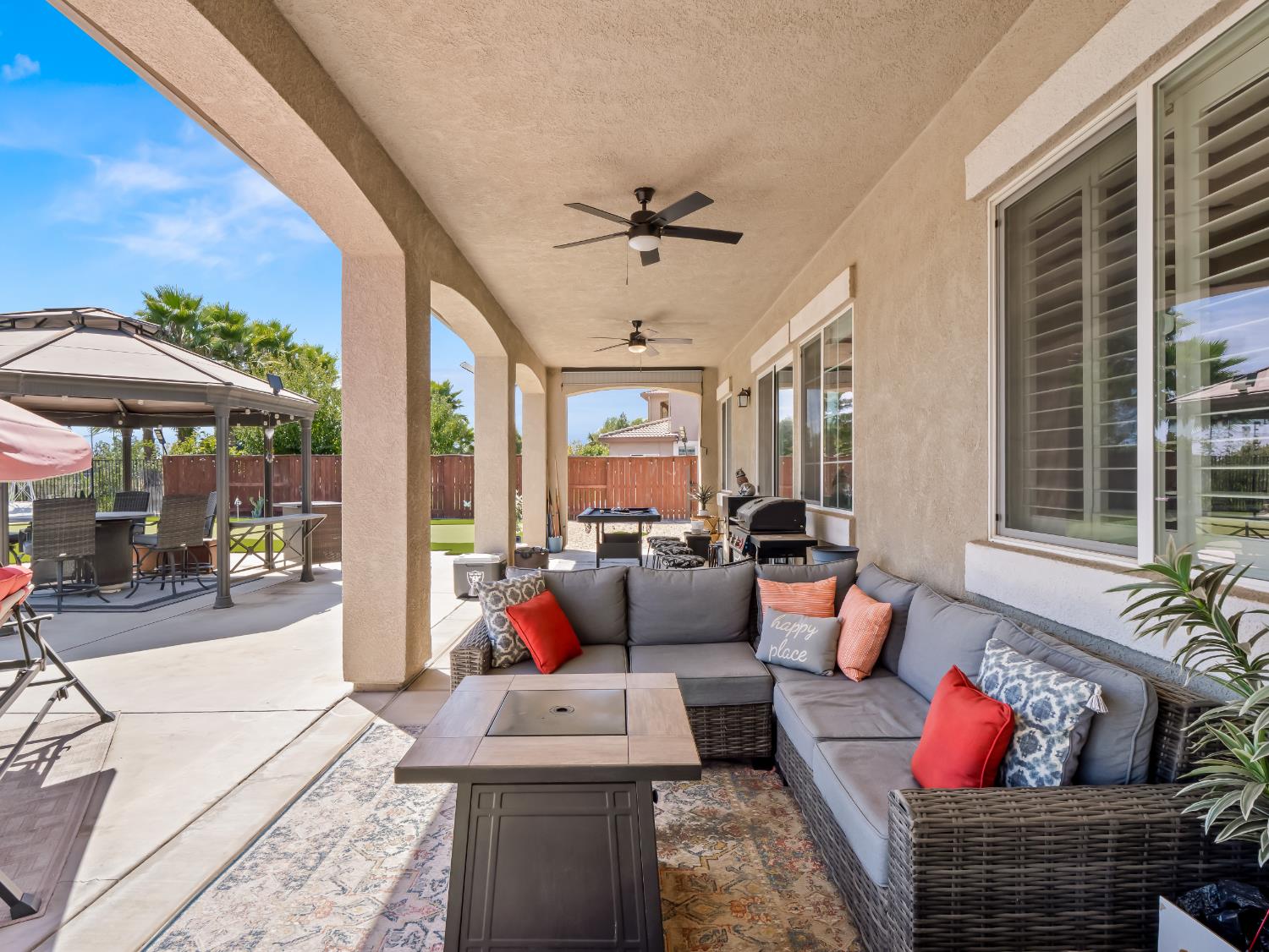 14335 Spyglass Cir, Chowchilla, CA 93610