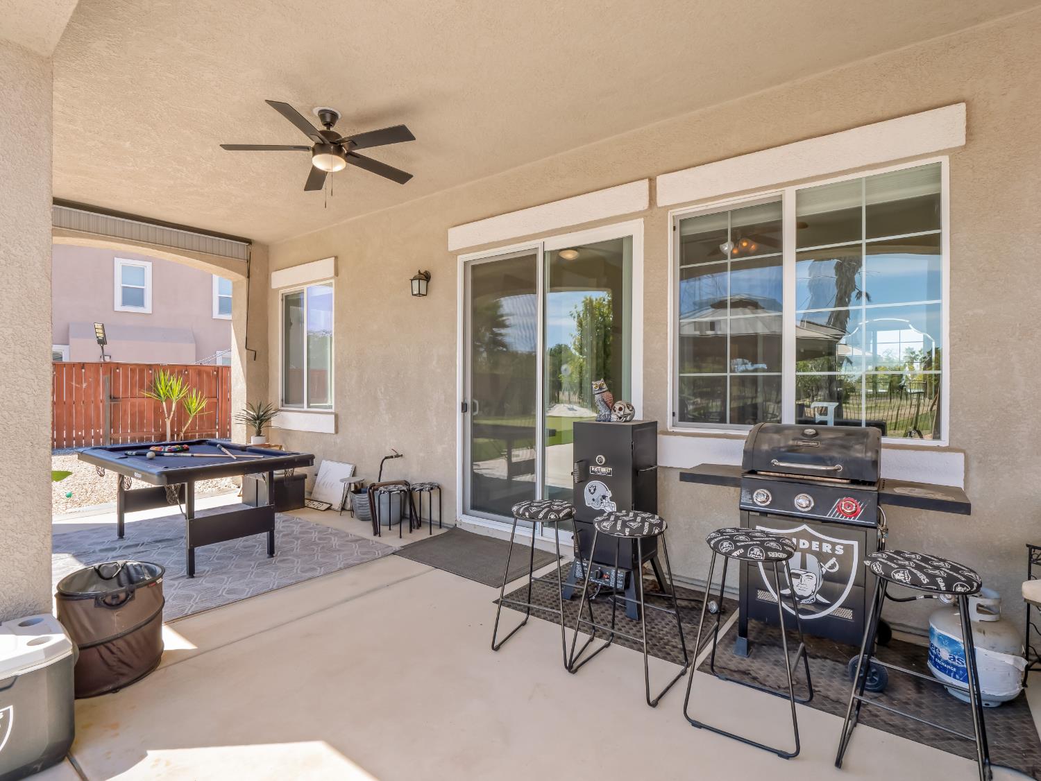14335 Spyglass Cir, Chowchilla, CA 93610