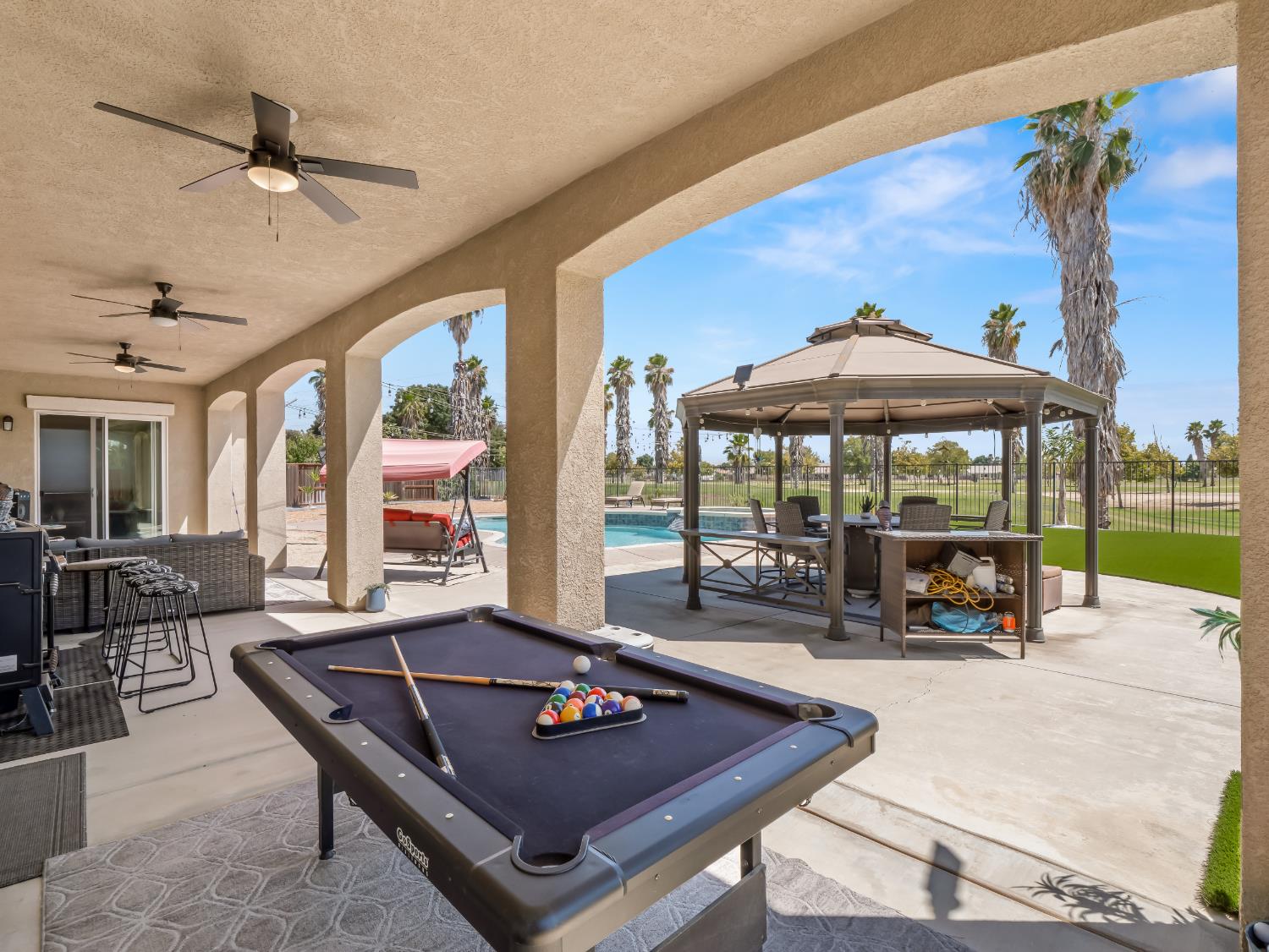 14335 Spyglass Cir, Chowchilla, CA 93610