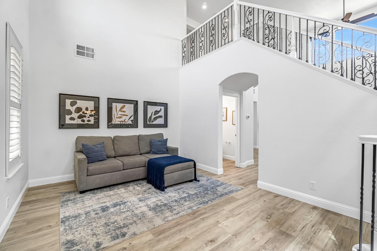 14705 Spanish Bay Way, Chowchilla, CA 93610