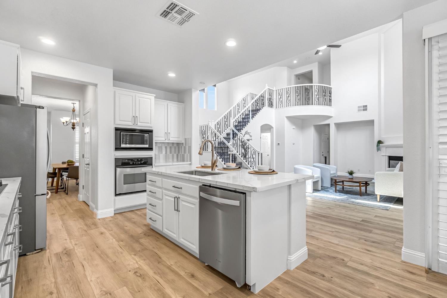 14705 Spanish Bay Way, Chowchilla, CA 93610
