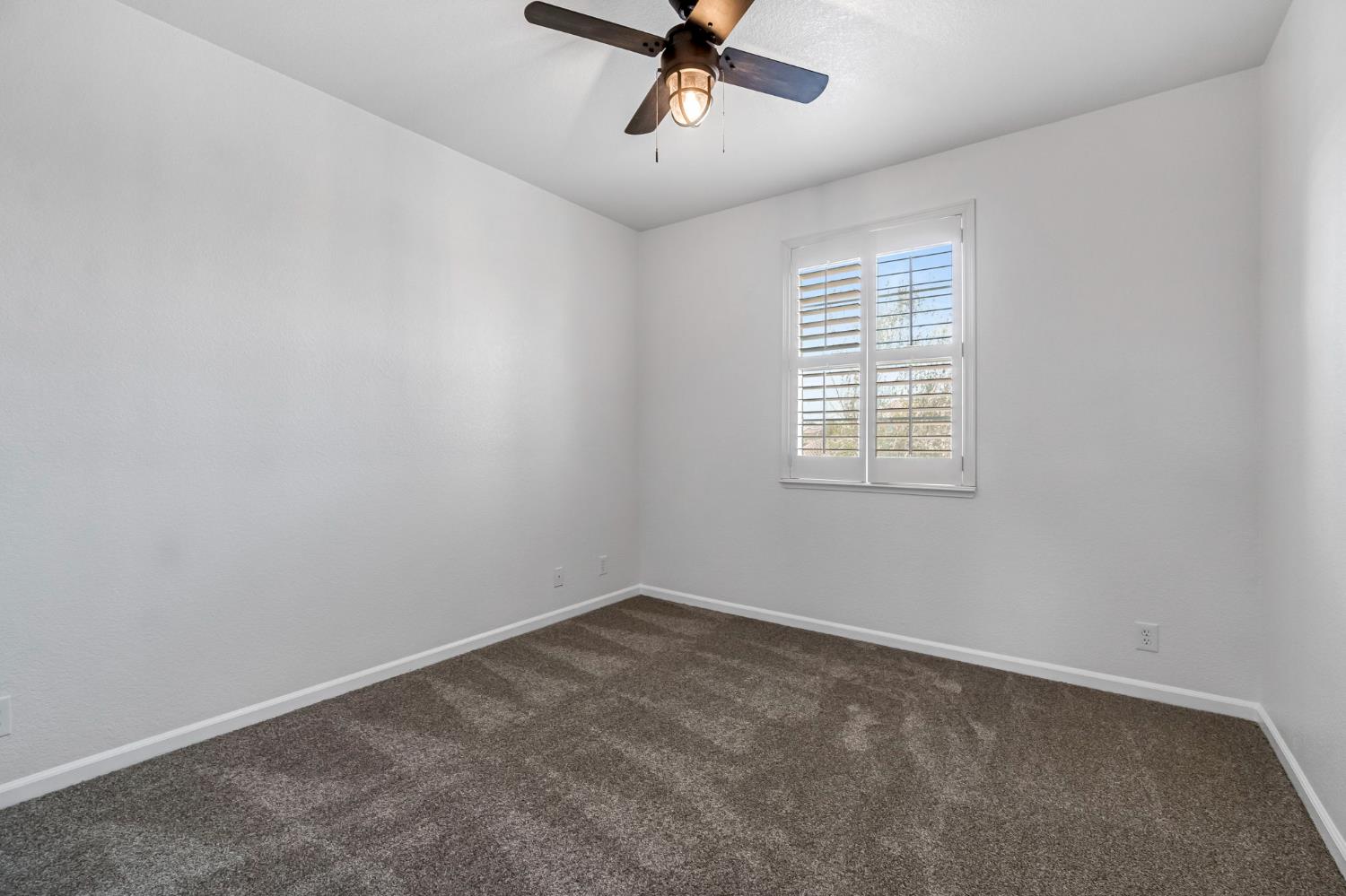 14705 Spanish Bay Way, Chowchilla, CA 93610