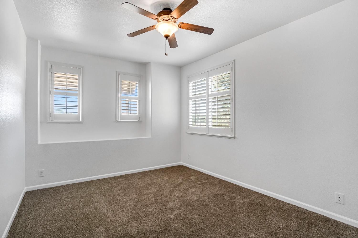 14705 Spanish Bay Way, Chowchilla, CA 93610
