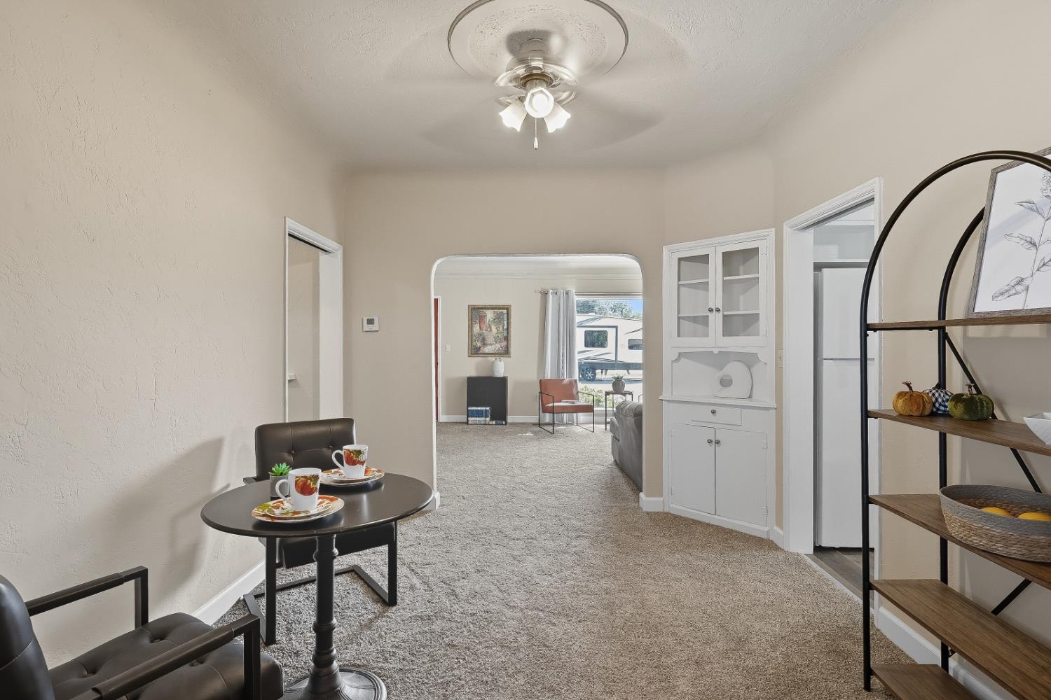 881 Gill Way, Chowchilla, CA 93610