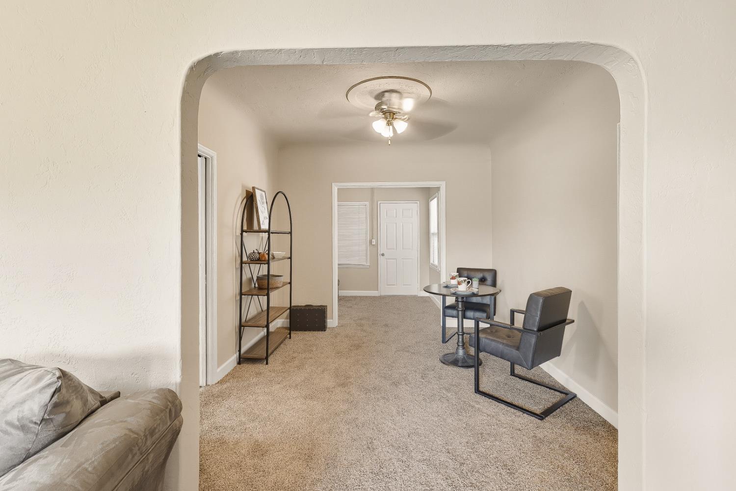 881 Gill Way, Chowchilla, CA 93610