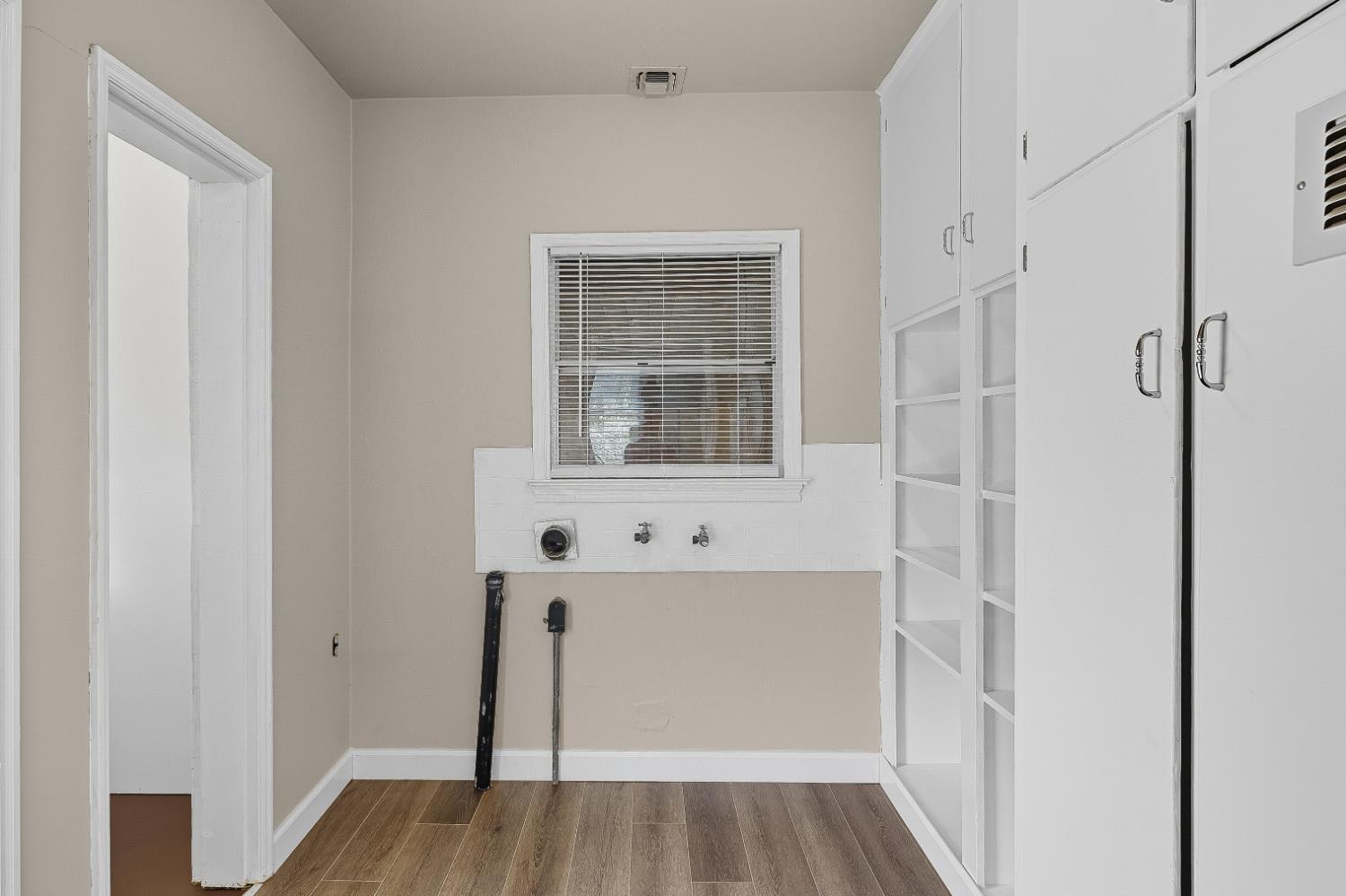 881 Gill Way, Chowchilla, CA 93610