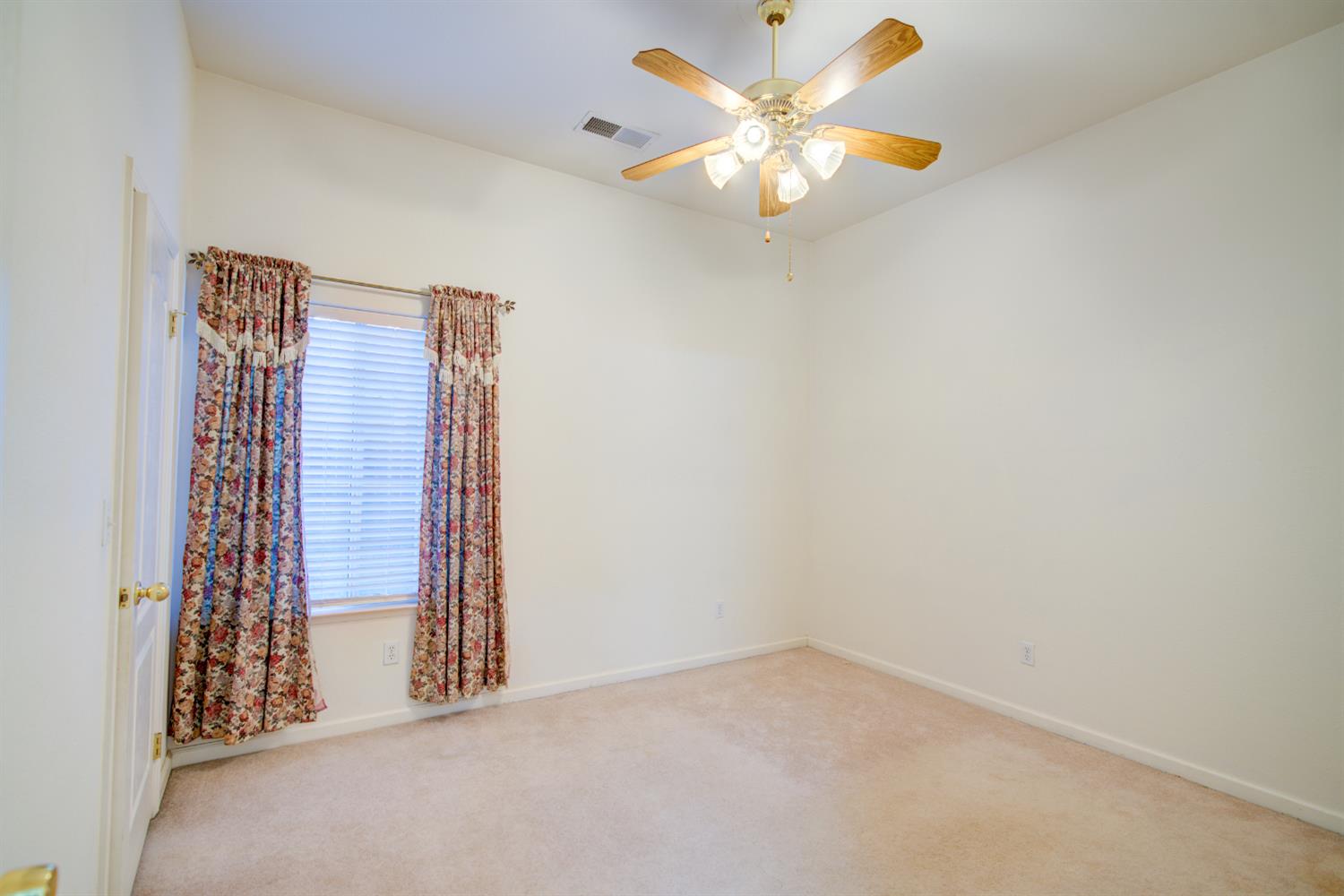 4115 Bella Vista St, Chowchilla, CA 93610